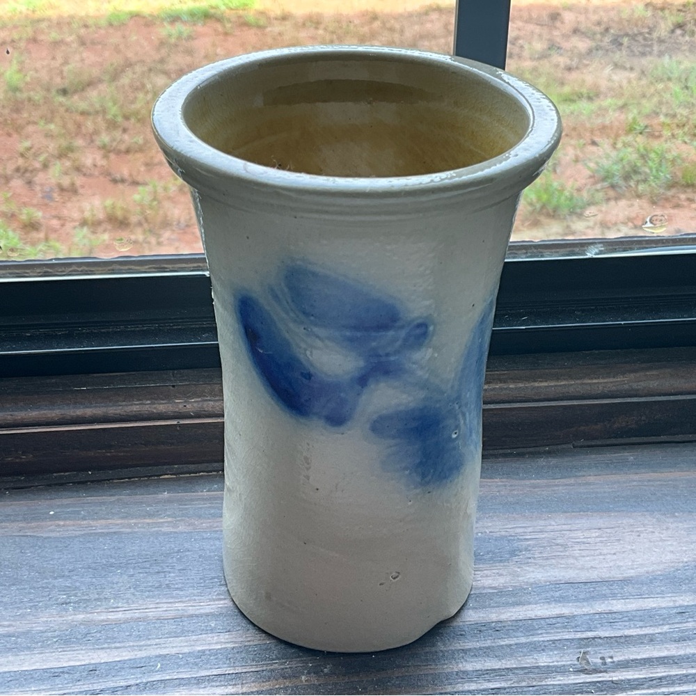Vintage Stoneware Pottery Vase Blue Tulip Flower Beaumont (?)